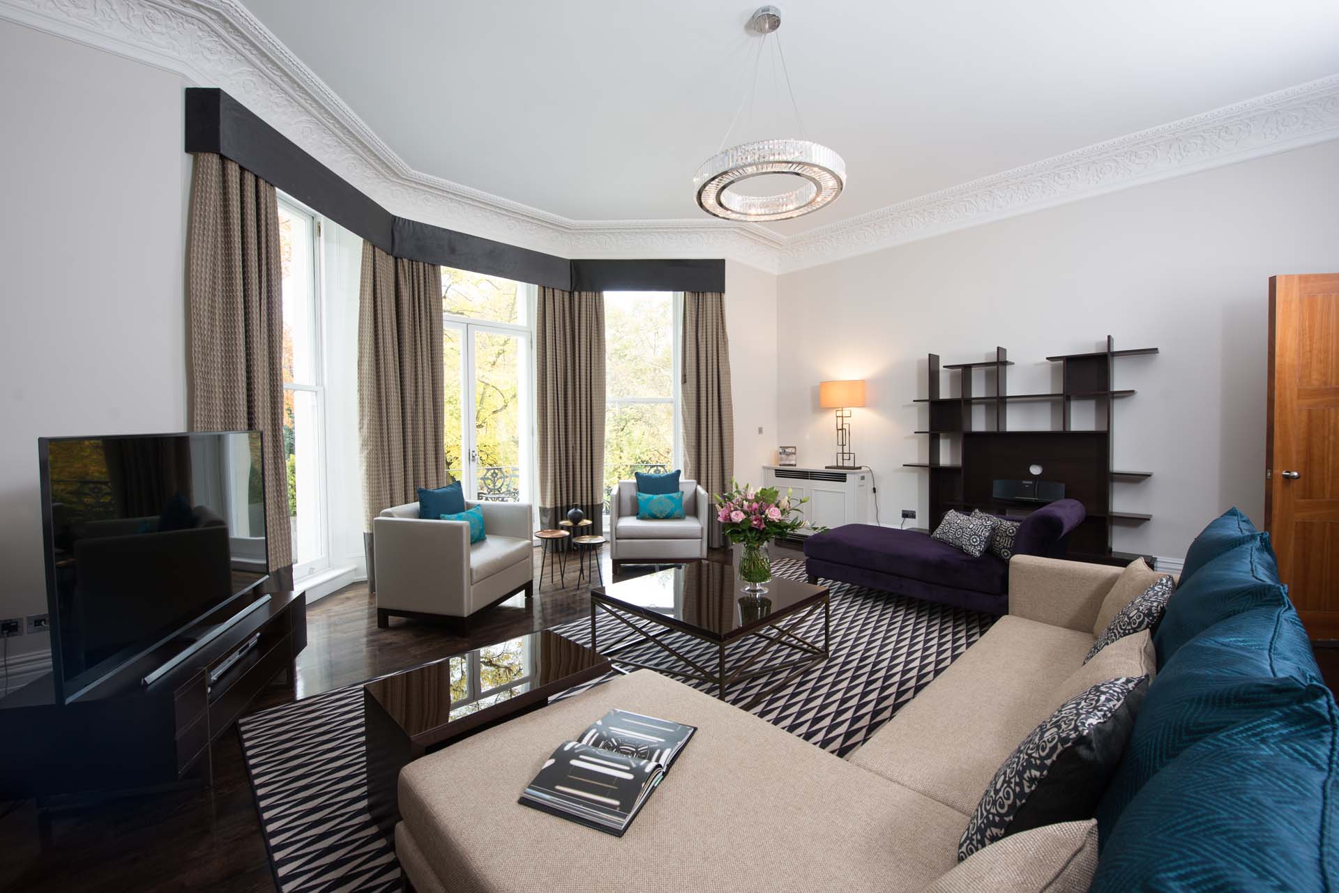 Three bedroom serviced apartments in Kensington, London